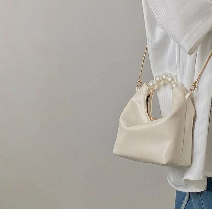 Pearl Handle Women Small Clutch Handbags Fashion Chain Female Shoulder Messenger Solid Color Ladies Hobos Tote Purse Bag