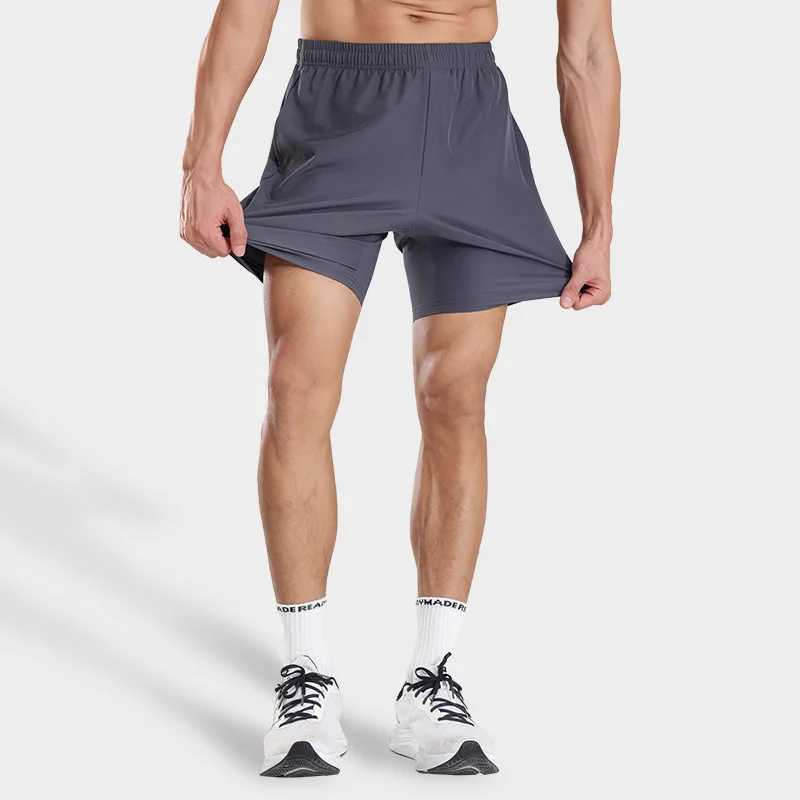 Summer casual shorts mens breathable black shorts QUICK dry sports shorts mens running shorts W250324