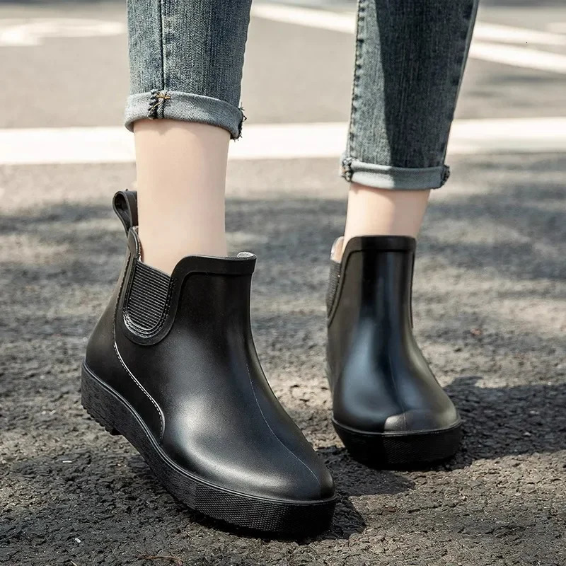 2024 fashionable womens thick soled casual rain boots anti slip and wearresistant outdoor water shoes rubber 250317