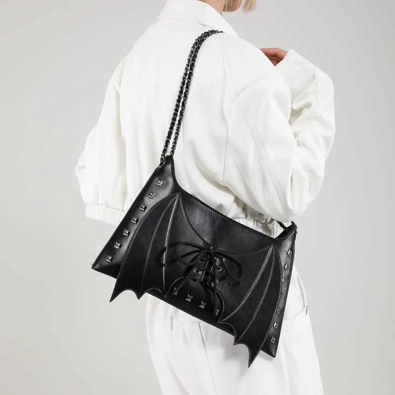 Personalized and Innovative Womens Small Bag 2024 New Halloween Fun Bat Fashion River Single Shoulder Cross Handbag Z250324