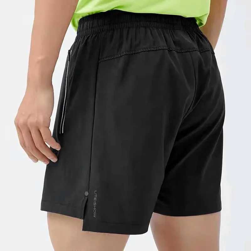 Mens Marathon Running Sweater Shorts with Zippered Pocket for Fitness Breathable Outdoor Training Shorts W250324