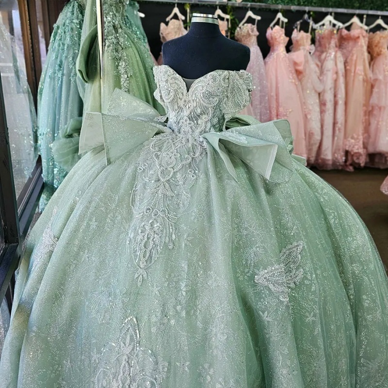 Mint Green Off The Shoulder Ruffles Quinceanera Dresses Ball Gown Appliques Lace Beading Tull Sweet 15 Anos Mexican Sweet 16 Dress
