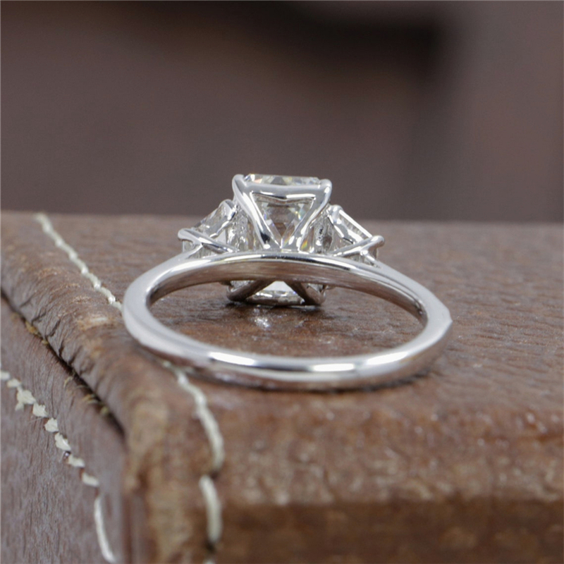 Jewelry IGI Certificate 2.0 Carat Emerald And Tapeziod Three Stone Lab Diamond Engagement Ring For Women Real Gold Diamond Ring