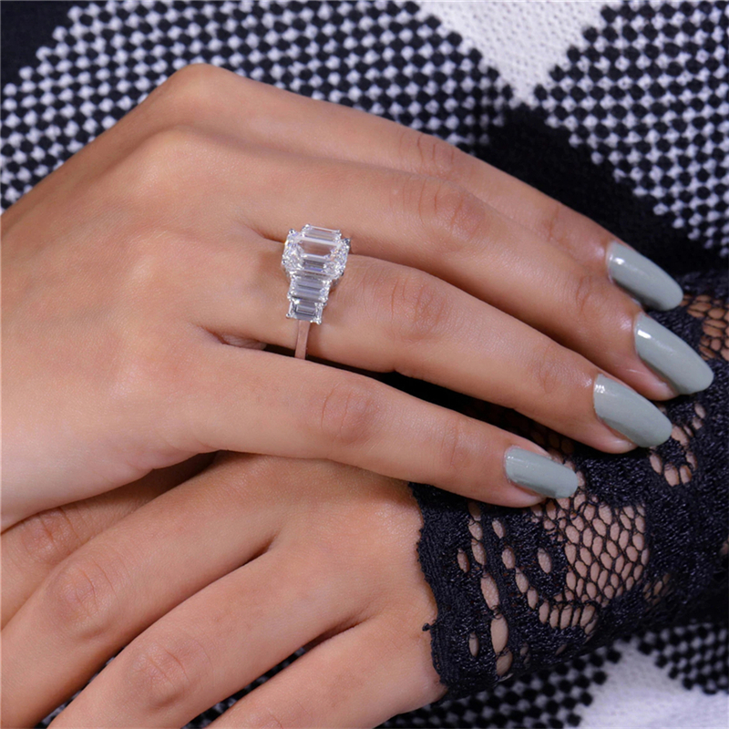 Jewelry Real Gold 3.0 Carat Lab Diamond Emerald Cut Womens Engagement Ring 18K 14K 950 Platinum Five Stone IGI Certificate Lab Grown Diamond Ring