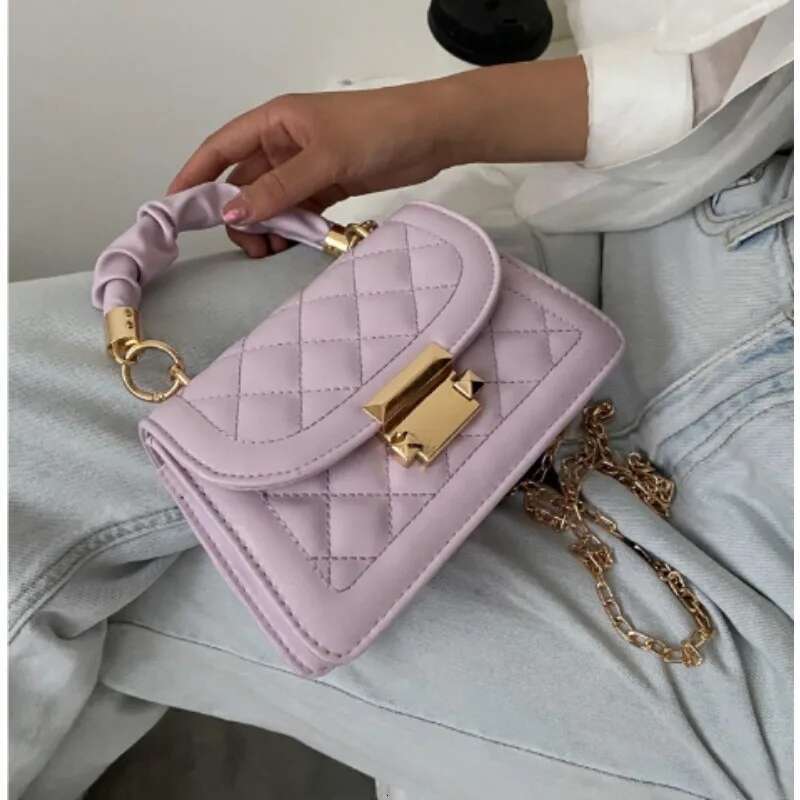2025 New Checkered Pattern Handbag Women's Buckle Decoration Flip Wallet Designer Fashion Leather Crossbody Bag4