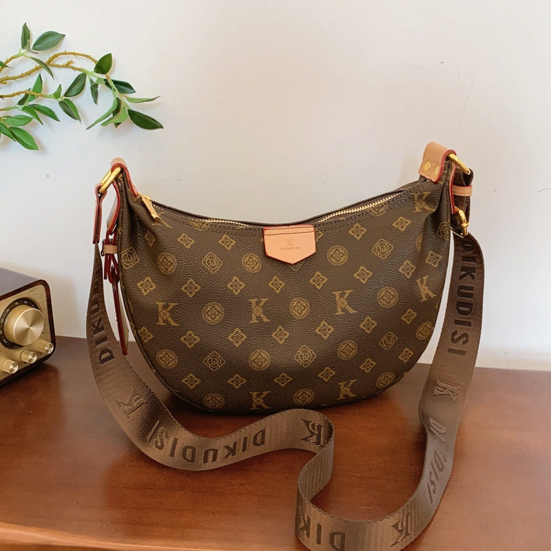 The same new pea bag temperament new moon bag large capacity female dumpling bag 2025