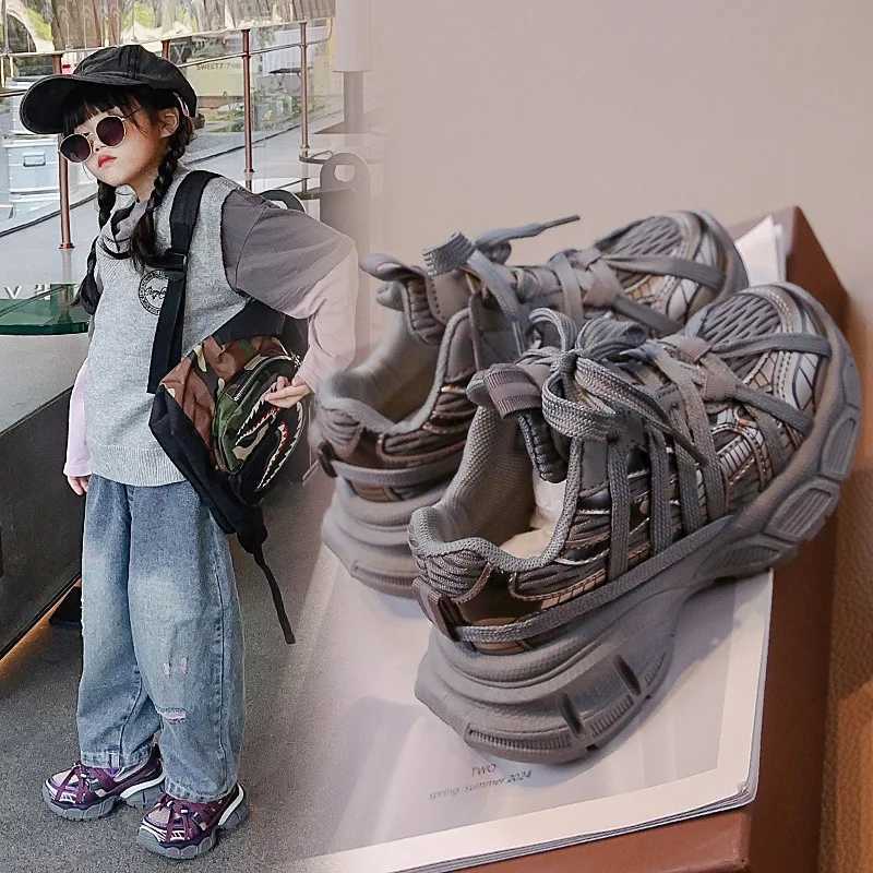 Childrens Sneakers Chunky 2024 New Girls Basketball Shoes Fashion Versatile Kids Maternal Boys Sports Shoes for School Breathable W250324