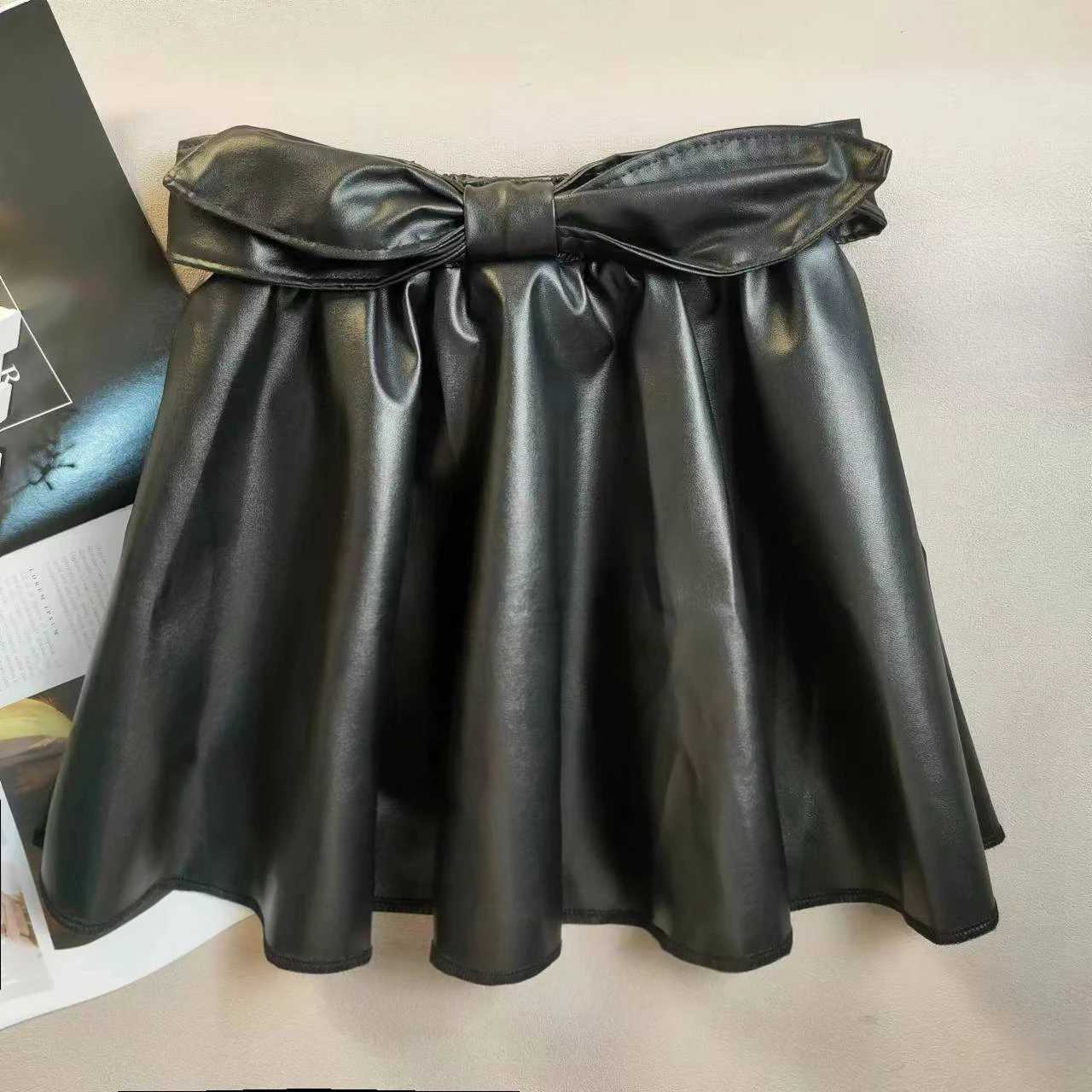 Girl Half Body Skiing Autumn/Winter Fashion Baby Black Leather Skiing Super Cool Princess Skiing Wrinkle Skiing Pu SprintT250326