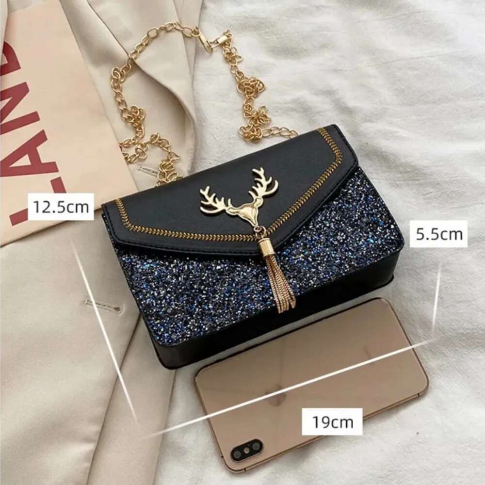 2025 New Women's Shoulder Bag Deer Head Decorative Designer Fashion Cross Shoulder Bag with Foreskin Button Underarm Chain Women's Small Squ