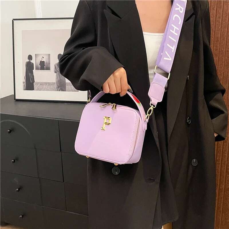 2025 New Elegant Women's Leather Bag Designer Fashion Single Shoulder Women's Crossbody Bag Transducer Pop Classic4
