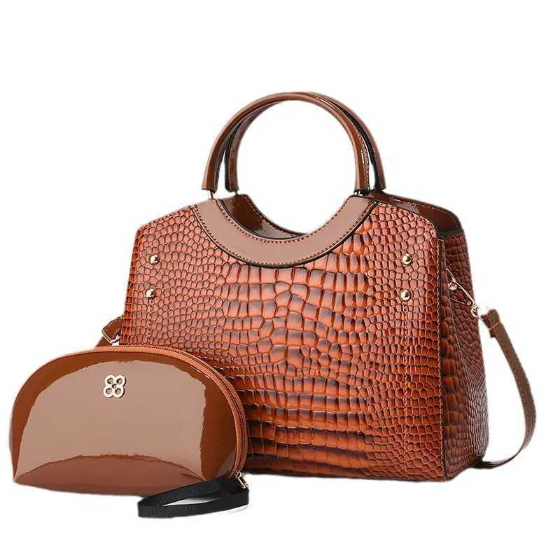 Manufacturer wholesales womens fashionable and versatile crocodile pattern elegant large capacity single shoulder cross bag Z250324