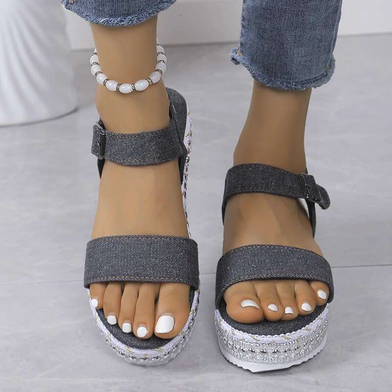 Women's Fashion Chunky Platform Sandals Summer Thick Sole eva Clogs Garden Shoes for Women Outdoor Non Slip Beach Slippers