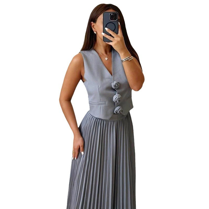 Set Of Summer Sleeveless Vest, Heavy-Duty Half Body Pleated Long Sleeved Women's Clothing, High-End Two-Piece Set