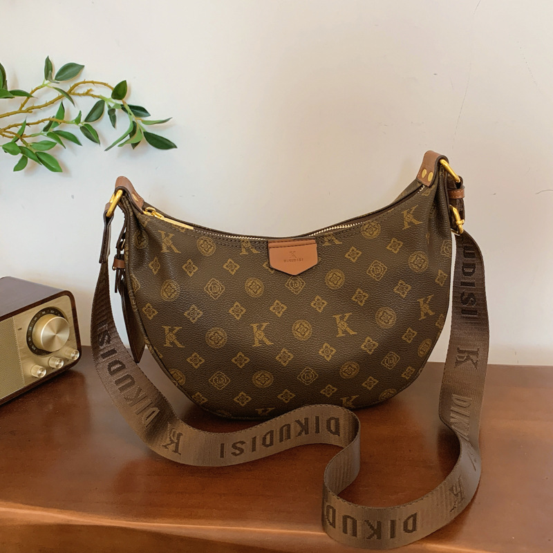 The same new pea bag temperament new moon bag large capacity female dumpling bag 2025