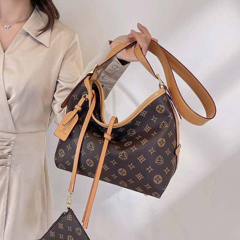 High-end large-capacity women's bag 2025 new style Printed Versatile and fashionable tote bag Elegant ladies' shoulder and crossbody bag
