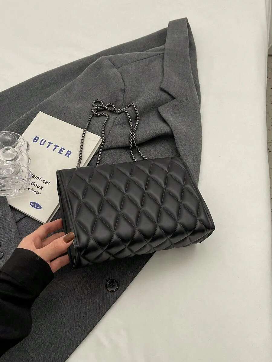 2025 New Grid Slant Designer Fashion Metal Chain Shoulder Bag Suitable for Women's Daily Leisure Use3