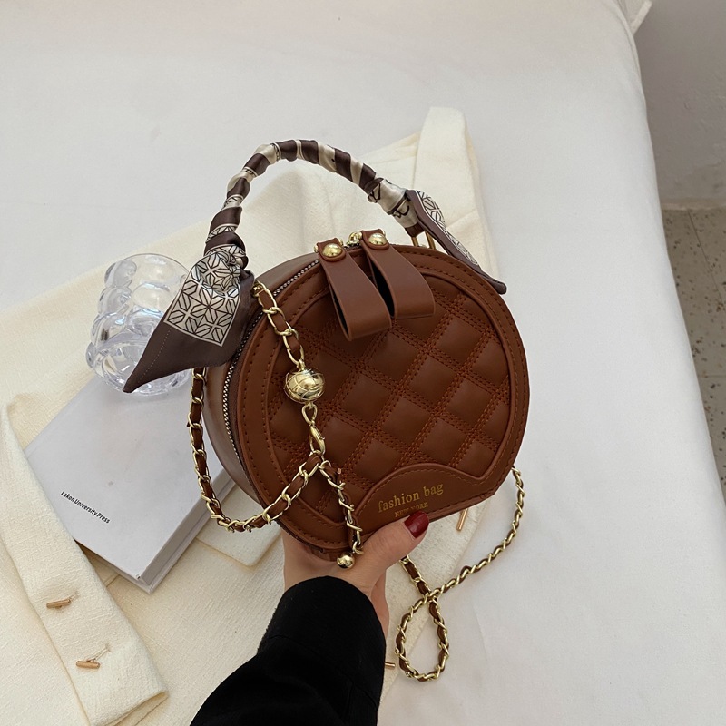 Senior sense small round bag female 2025s new handbag with diamond check embroidery line temperament with a single shoulder crossbody bag