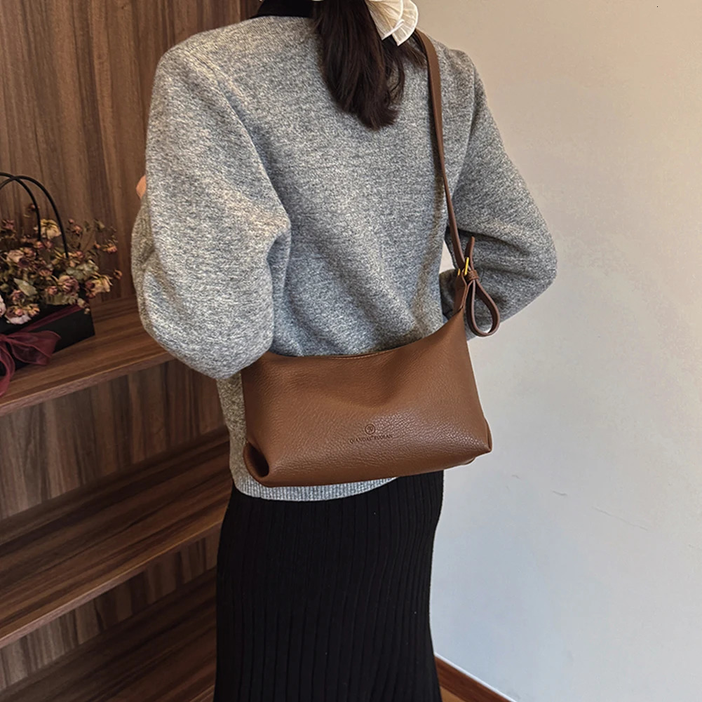 Women All-Match Crescent Bag Large Capacity Simple Shoulder Bag PU Leather Casual Sling Bag Date Party Bag 250324