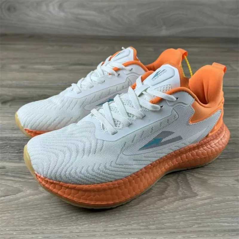 Original Brand Unisex Thick Bottom Wide Last Athletic Running Shoe Couples Spring Summer Sports and Leisure Shoe Gym SneakersC250325