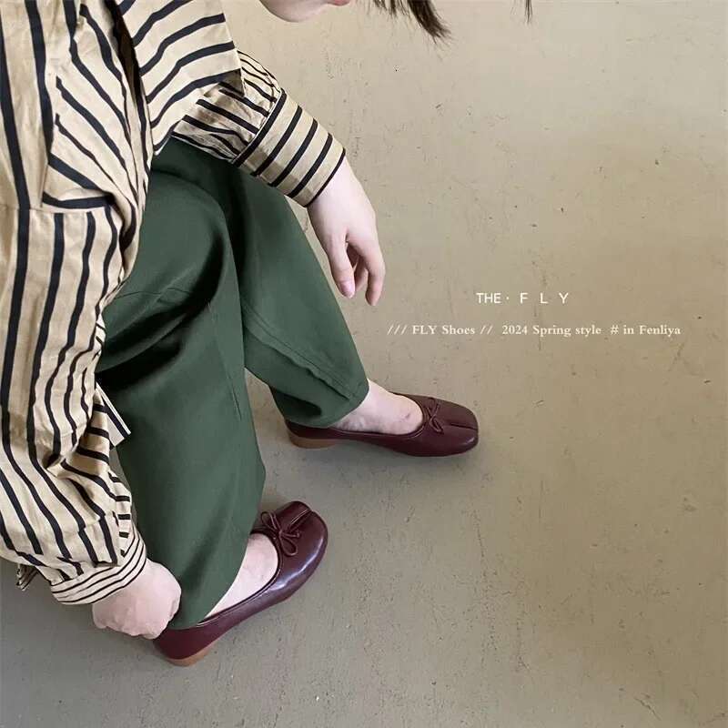 Genuine Leather Tabi Handmade Women Flats High Quality Sheepskin Female Boat Shoes Design Split-Toe Mules