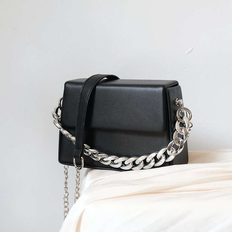 European And American Fashion Iuencer Electroplated Sier Versatile Acrylic Handheld Single Underarm Bag Chain Diagonal Cross Shoulder Strap B5