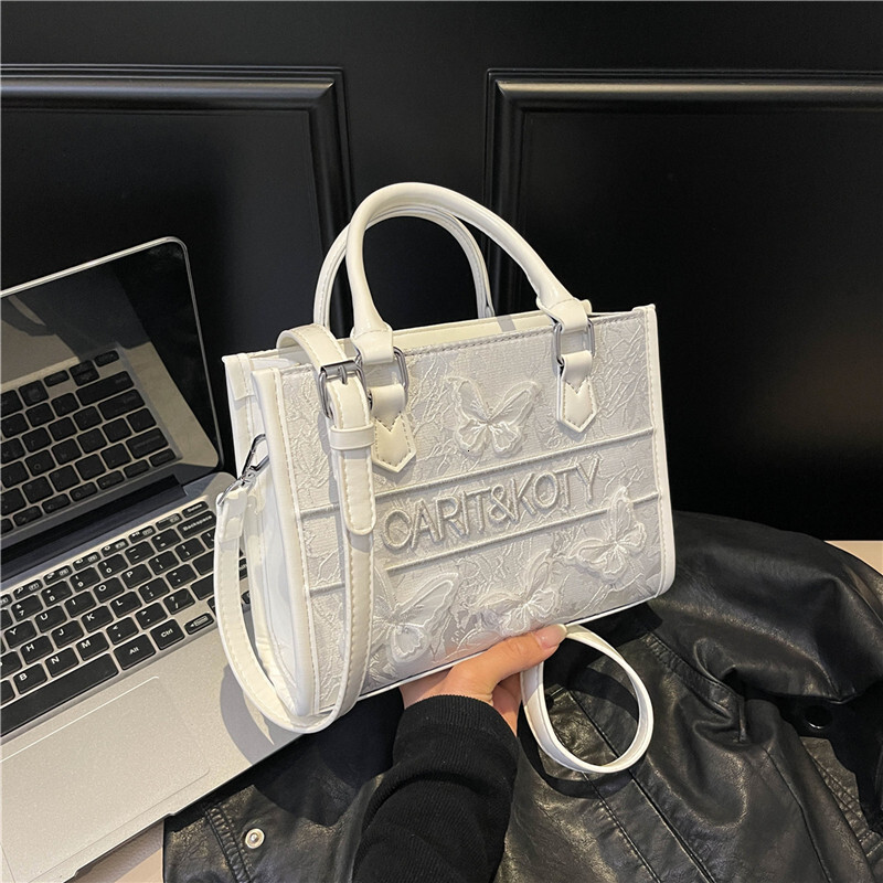 Fashion Bow Embroidery Handbag 2025 New Designer Bag High Quality Texture Large Capacity Commuter Bag Handbag Outdoor Leisure Bag Light Luxury Style F