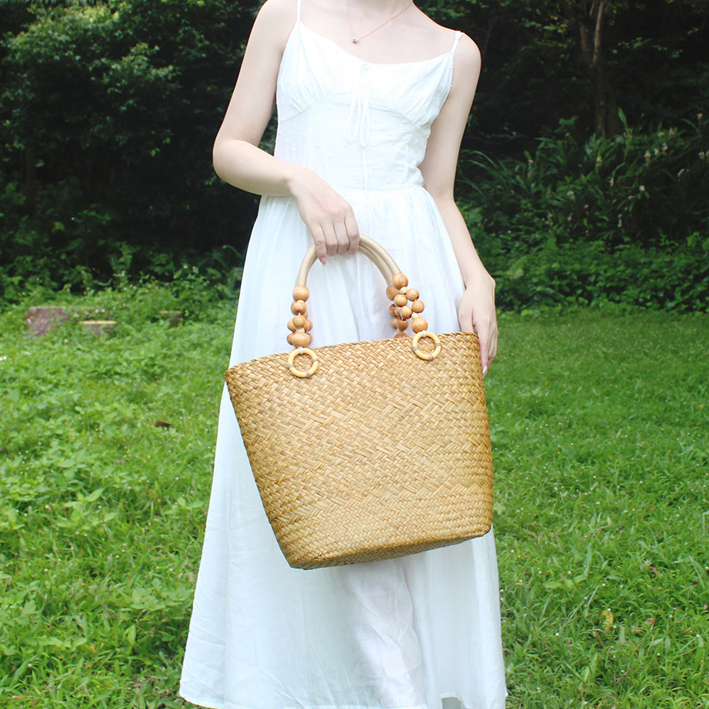 Braided Straw Bag Women's Large Capacity 2024 New Vegetable Basket Shoulder Bag Beach Commuter Premium Sense Tote Women's Bag