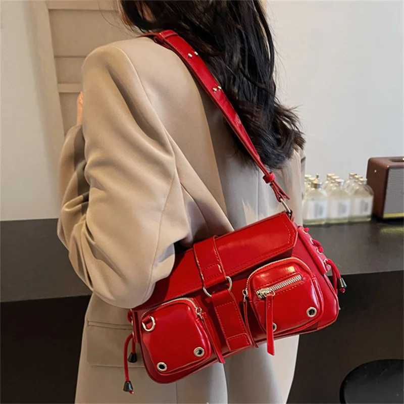 Gothic handbag elegant punk handbag suitable for women fashionable shoulder bag luxurious Versatile Underarm homeless bag gift Z250324