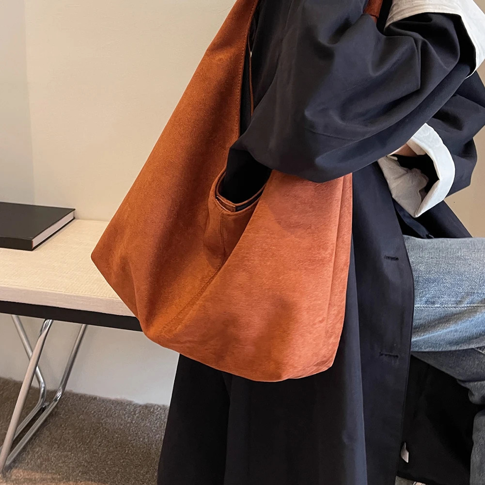 Women Suede Shoulder Bag Large Capacity Hobo Bag with Pocket Trendy Slouchy Bag for Work Travel Shopping 250324
