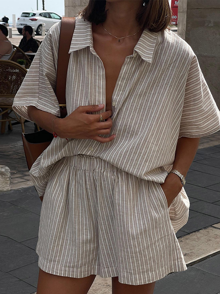 2025 Spring/Summer New Striped Shirt Shorts Set Fashionable, Comfortable, Casual, Loose and Versatile