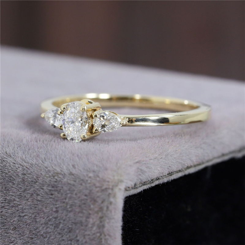 Jewelry Three Stone Engagement Ring 5.0*3.5 MM Oval Shaped Lab Diamond Ring Classic Wedding Band Ring Anniversary Gift Ring For Her
