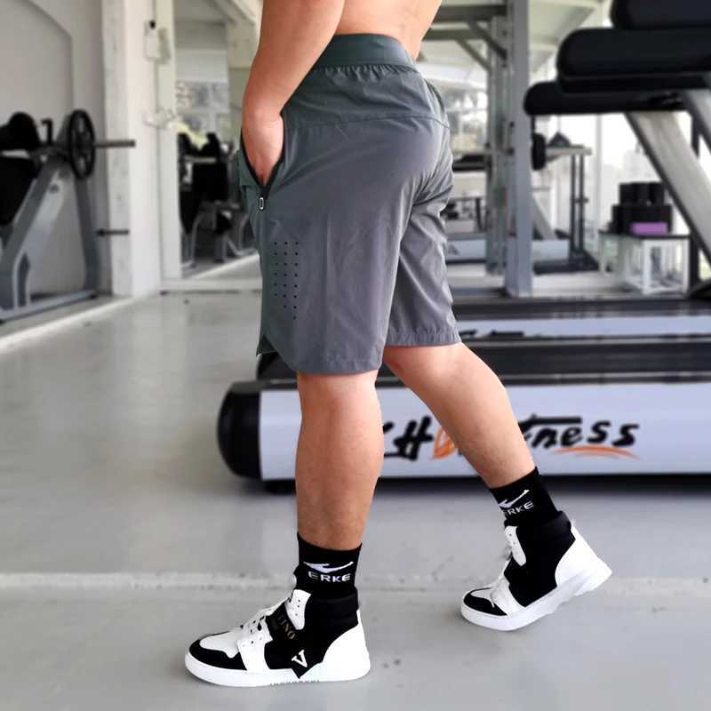 Summer ultra-thin fast drying running shorts gym fitness shorts mens sports spandex ice silk breathable loose training shorts W250324