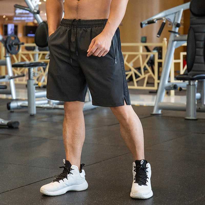 2022 spandex fitness running shorts mens sports shorts breathable fast drying training gym sports shorts runners zipper pocket shorts W250324