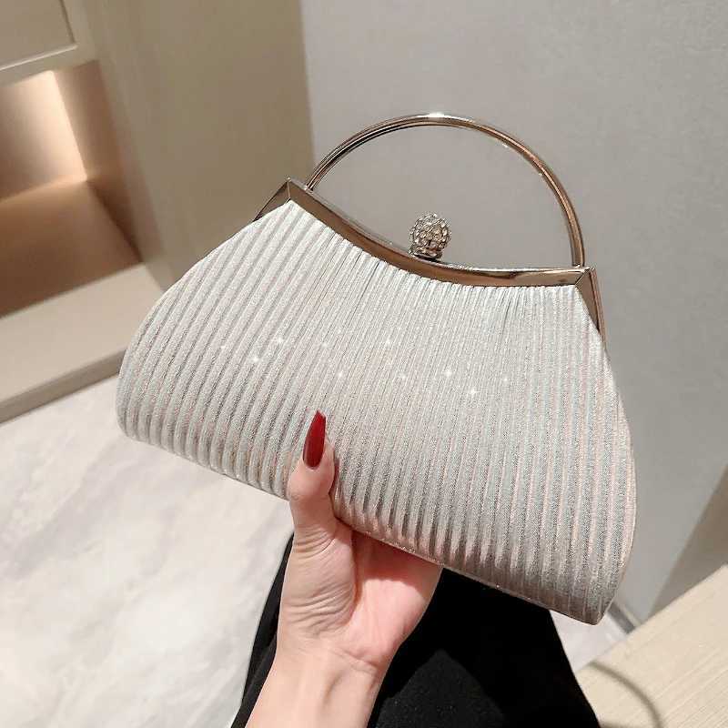 Womens Evening Clutch Bag Sparkling Water Diamond Ball Shoulder Bag Chain Wrinkle Fashion Elegant Messenger Bag Z250324