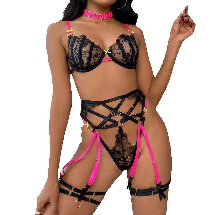 New Arrived Black Color Lace Decorate Women Gerie 2025 With Neck And Leg Ring