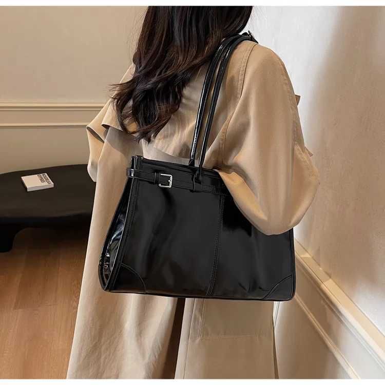 Handbags - Designer hot Oil PU Leather Shoulder Bag Retro Crossbody, Womens Large Bucket Handbag Y250324