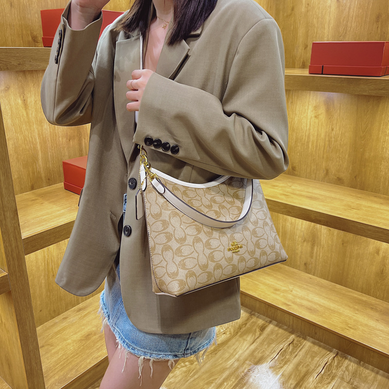 New women's bag temperament wandering bag armpit bag everything large capacity hand bill shoulder bag crossbody bag