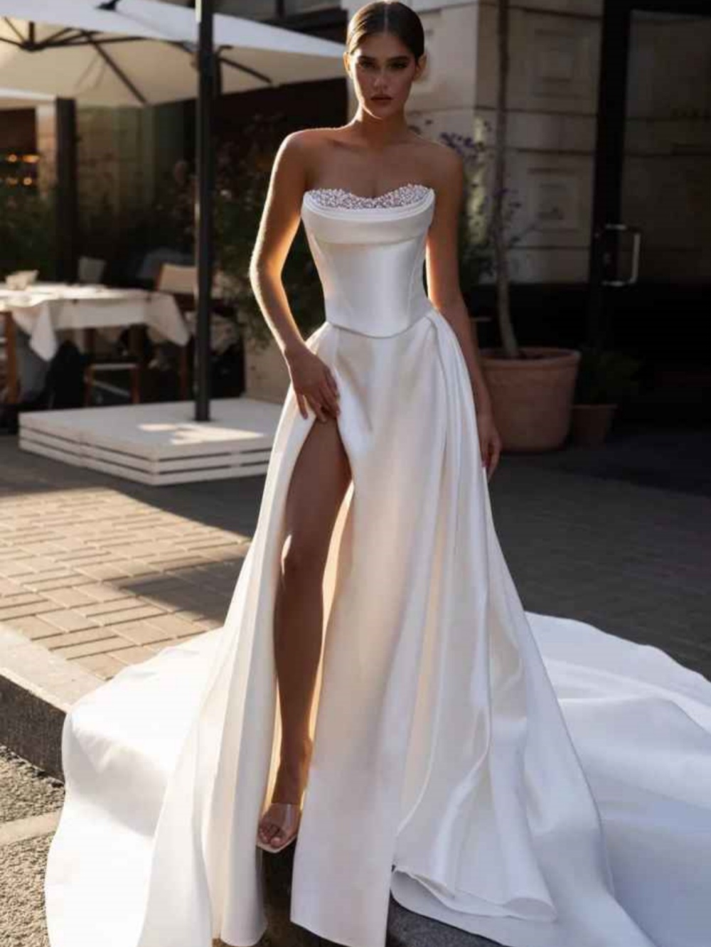 Simple A Line Wedding Dresses Pearls Sleeveles Strapless Bride Dress High Splits Sweep Train Princess Bridal Dress Customized