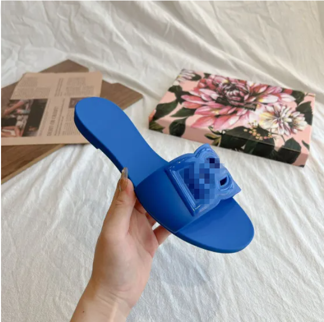 New Women's Summer Casual Sandals Designer Waterproof Jelly Shoes Beach Anti Slip Flat Bottomed Slippers Size 35-41