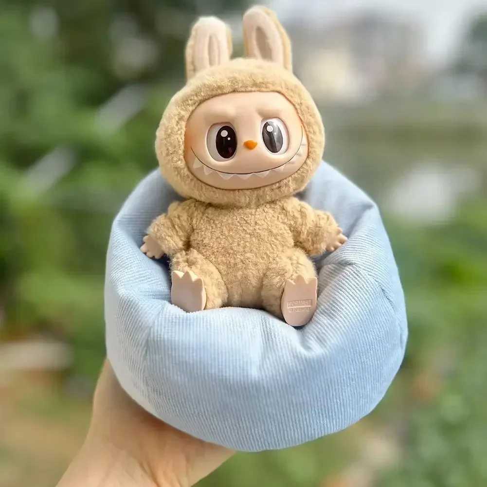 Used for 17cm Labubu mini sofa Bjd doll room decoration second-generation Par series doll car mini sofa bedXJ250324