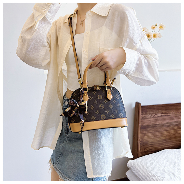 2025 new shell bag high-grade printed crossbody bag small bag Fashion popular female crossbody bag