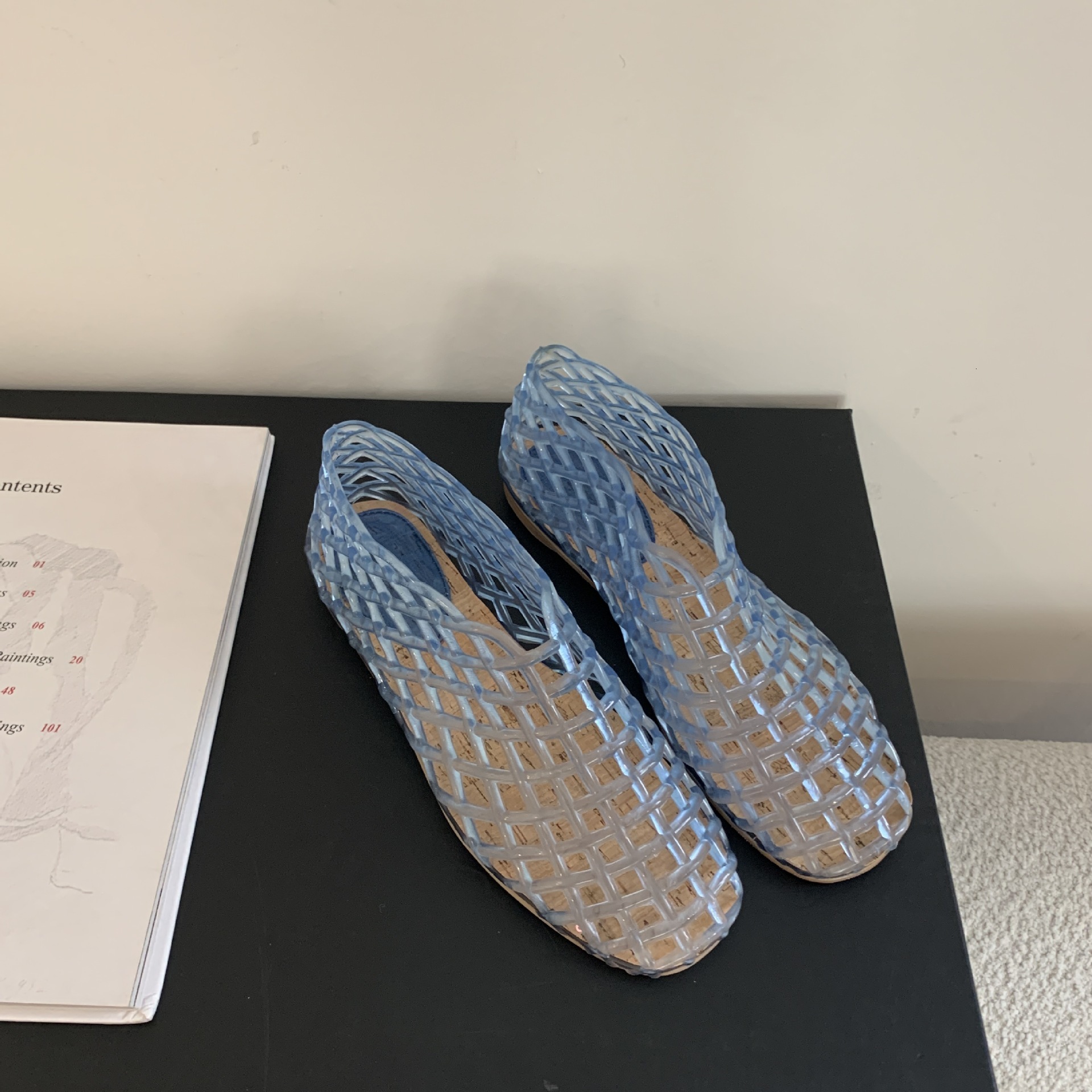 2025 Summer New Cave Shoes Anti slip Crystal Jelly Sandals Transparent Mesh Lace Designer Fashion Sandals