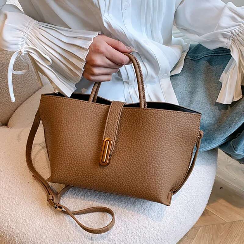 2025 new women's handbag, new lychee leather designer fashion handbag, multifunctional evening commuting single shoulder simple crossbody bag5