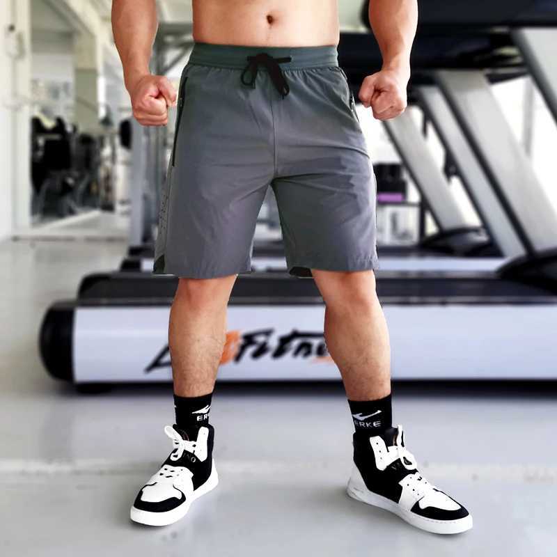 Summer ultra-thin fast drying running shorts gym fitness shorts mens sports spandex ice silk breathable loose training shorts W250324