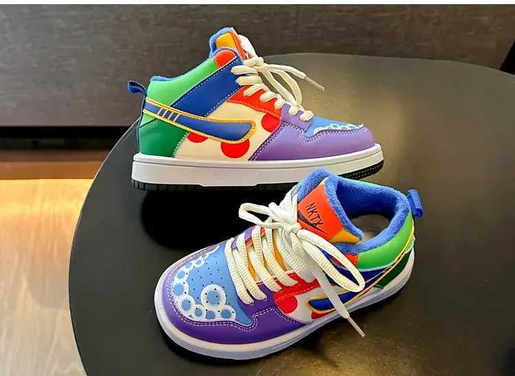 New childrens casual shoes seasonal childrens sports shoes painted duck basketball sports shoes boys and girls sports shoes board shoes W250324