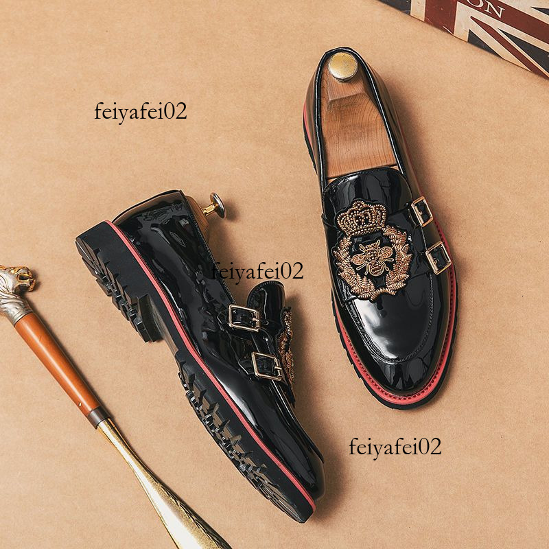 Top New one-piece suit with small leather shoes, trendy Korean style pointed casual loafers, British hairstylist business leather shoes b2