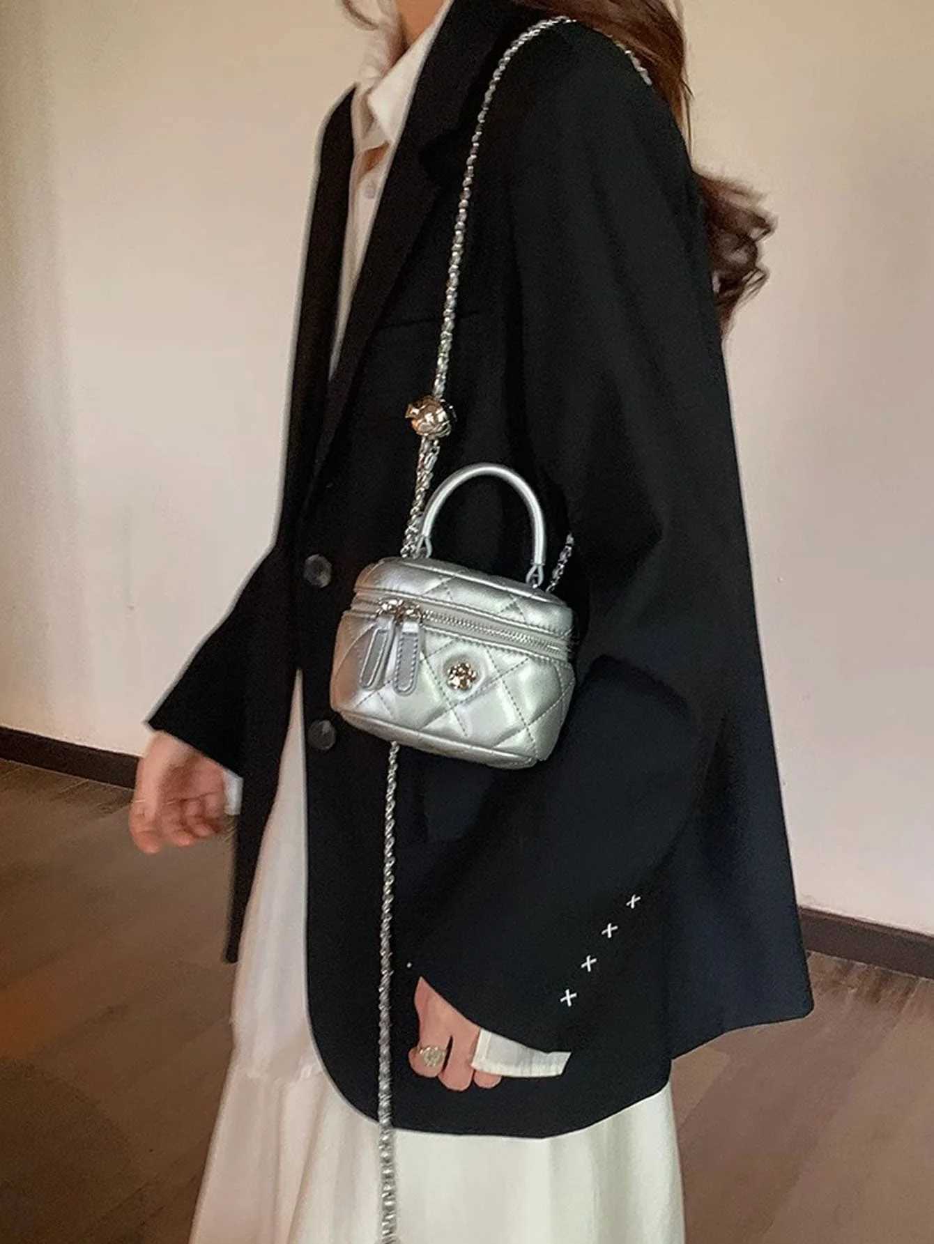 Womens Silver Bag 2024 New Lingge Embroidered Thread Single Shoulder Small Square Bag Mini Chain Cross Body Bucket Bag Z250324