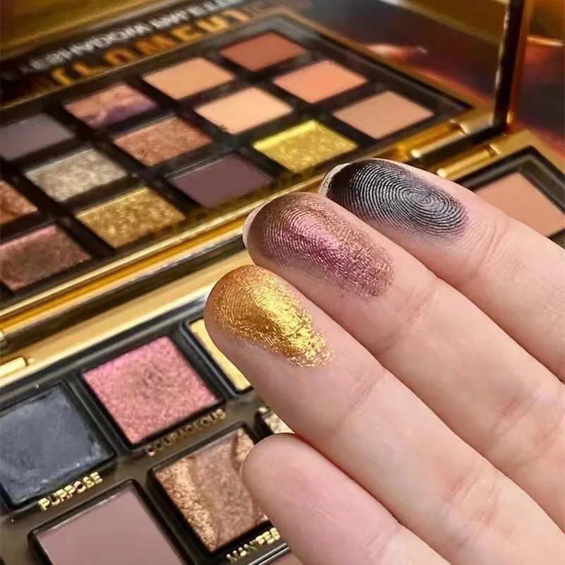 18 Colors Golden Eye Shadow Palette Pearl Rose Gold black punk style Pearlescent Flow Glitter Matte Eyeshadow Palette Makeup 250322
