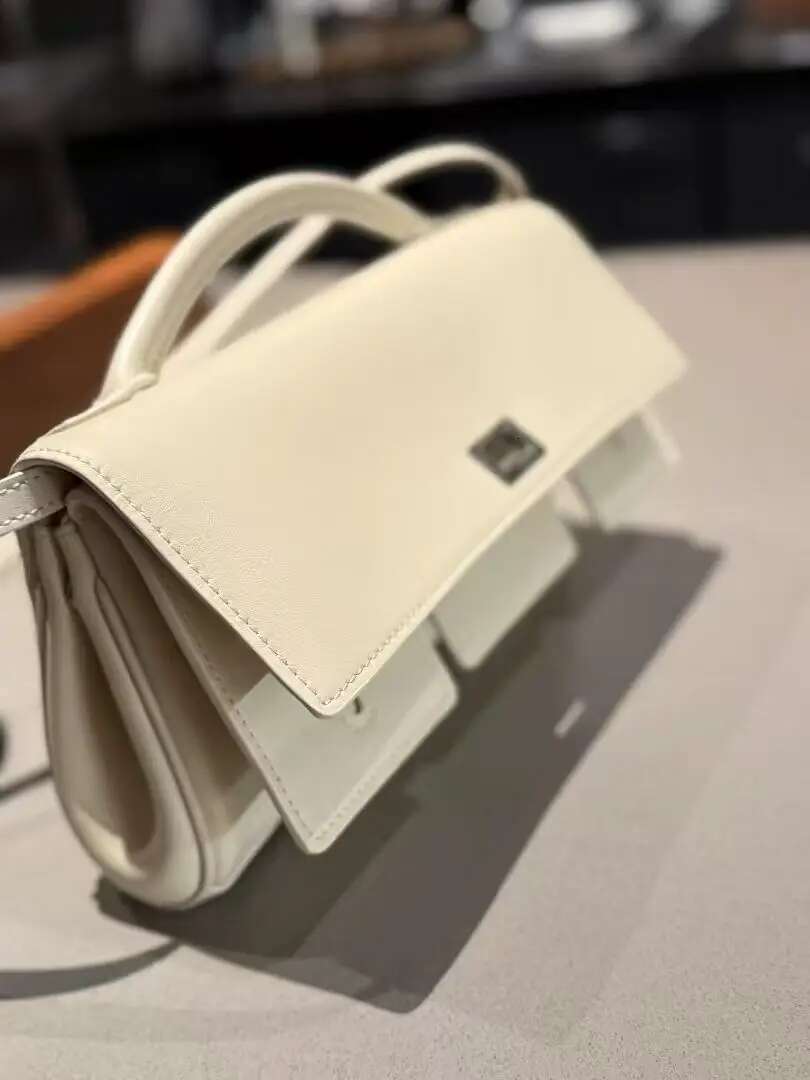 Genuine Leather Handbag 2025 New Niche Design Lock Small Square Vintage Motorcycle Style Cowhide One-Shoulder Crossbody Bag