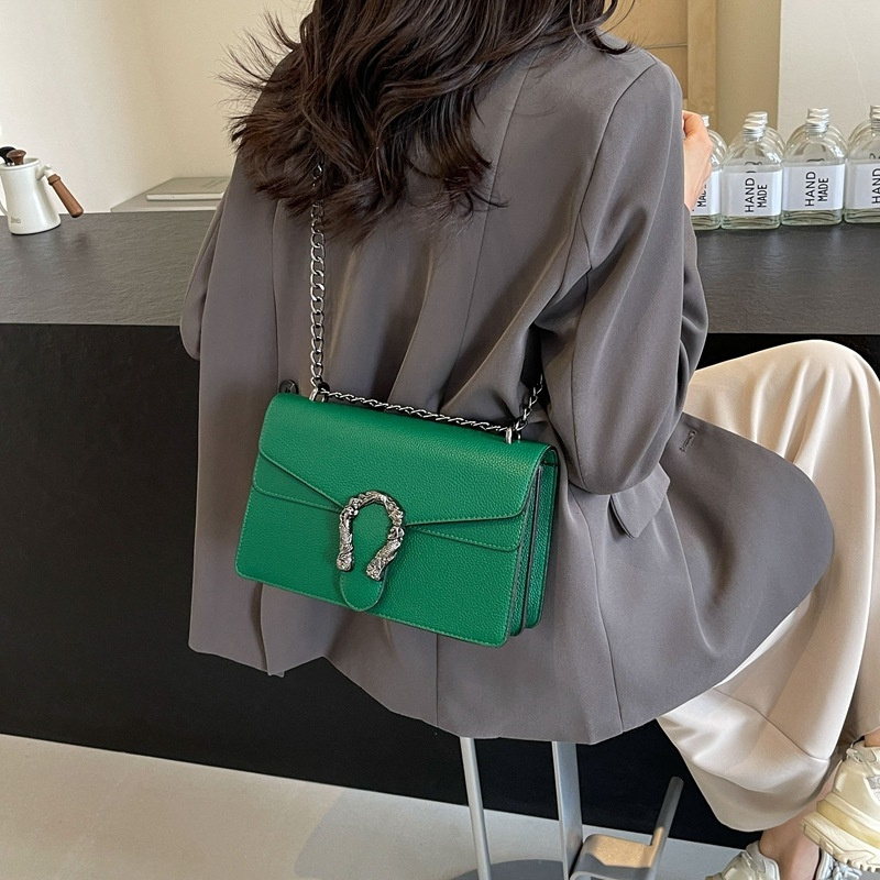Free Shipping 2025 new Designer Bag Fashion Commuter Solid Color Chain Womens Handheld Single Shoulder Diagonal Cross Bag
